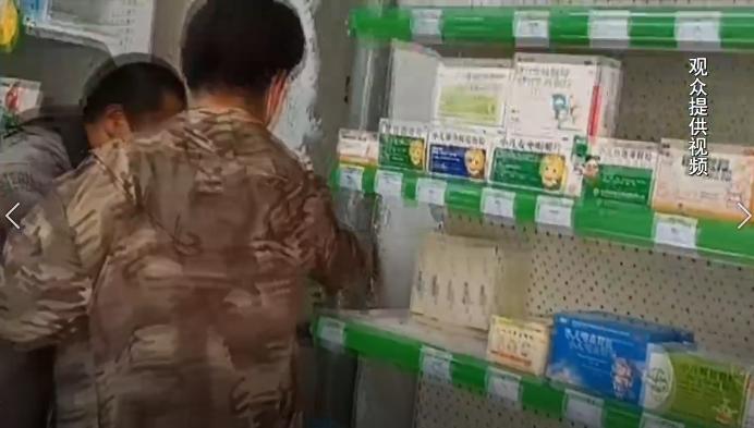 DƬ